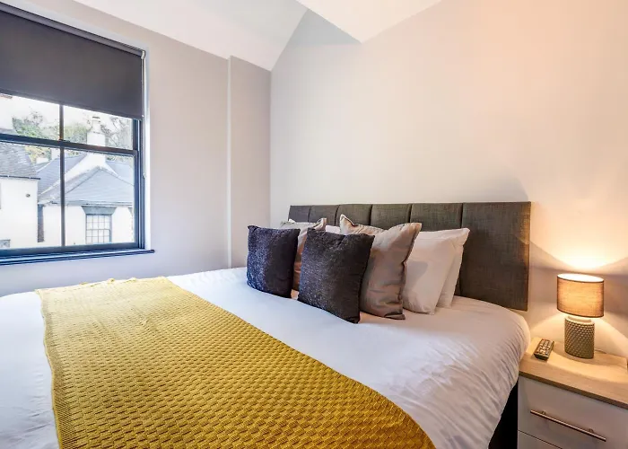 Bondgate East Midlands AirportAirport Hotel